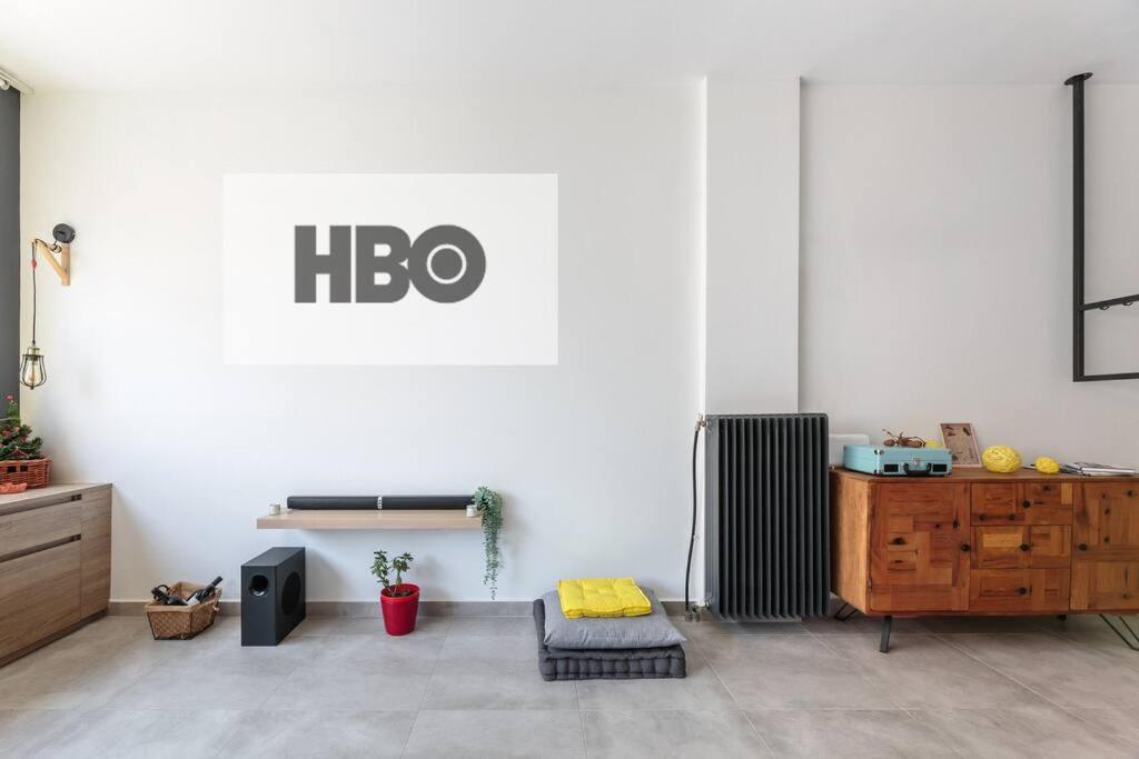 Home Cinema At The Center Of Салоники Экстерьер фото
